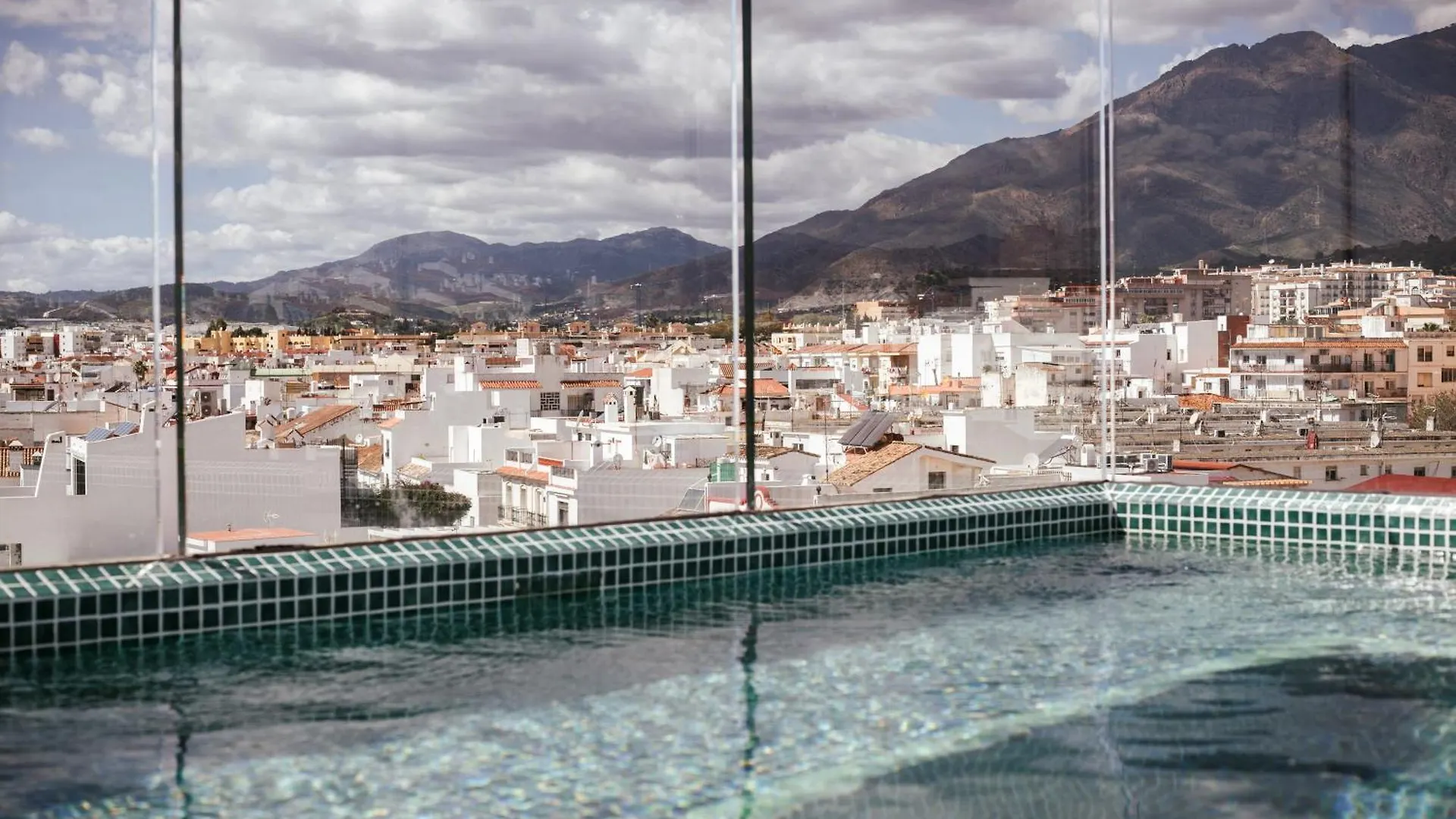 Hotel Estepona Plaza スペイン
